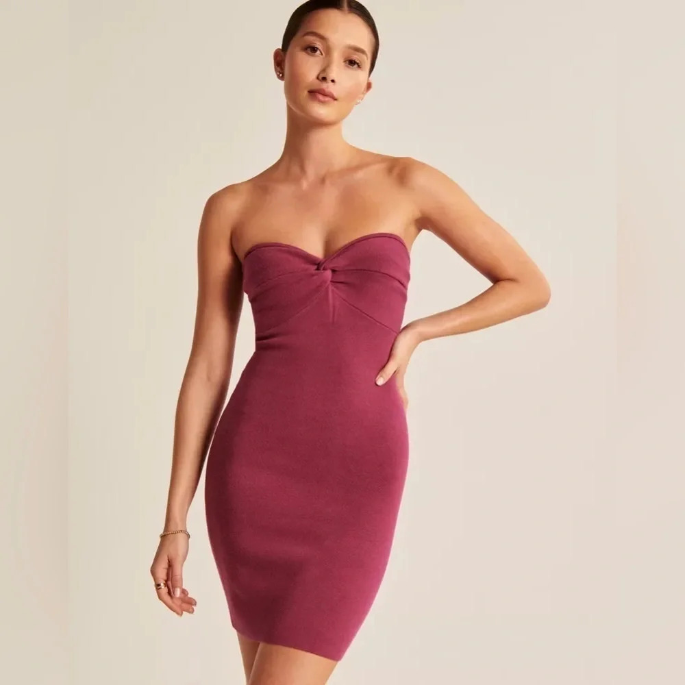 Abercrombie Strapless Twist-Front Mini Sweater Dress Raspberry Size Medium